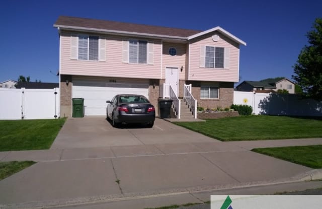 2386 S 2830 W - 2386 South 2830 West, Syracuse, UT 84075