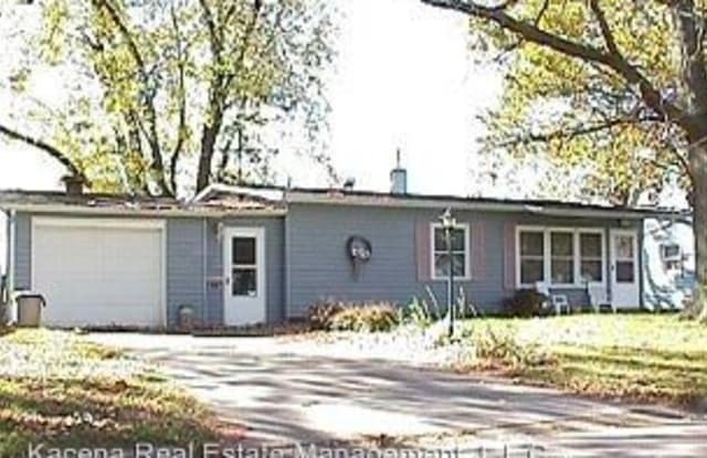 335 Douglass Ct - 335 Douglass Ct, Iowa City, IA 52246