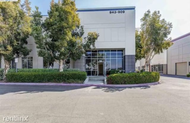 909 CORPORATE WAY - 909 Corporate Way, Fremont, CA 94539