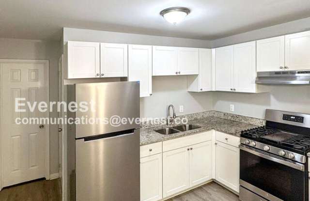 1935 Lathrop Street Southeast