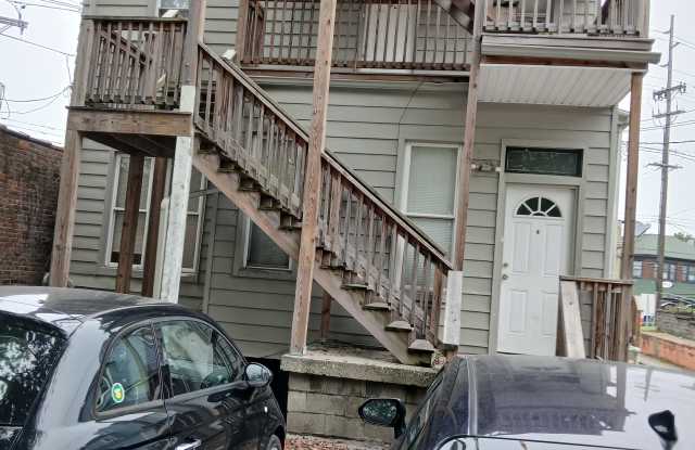 1558 Bardstown Rd