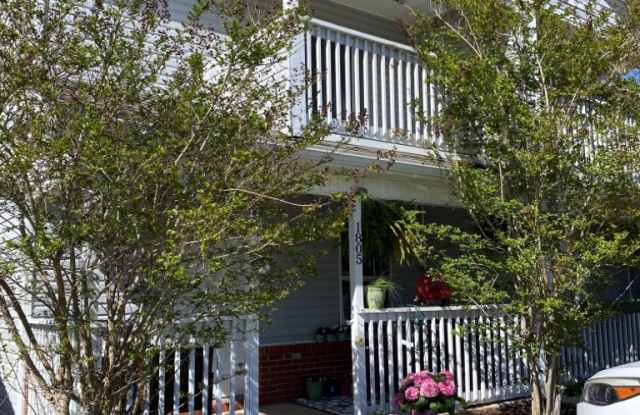1805 Pointed Leaf Lane