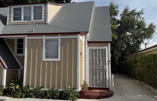 1410 Southwest 19th Terrace