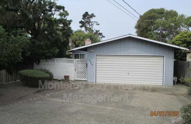 808 Walnut Street