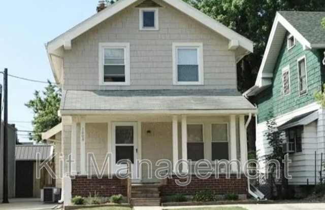 1809 Arlington