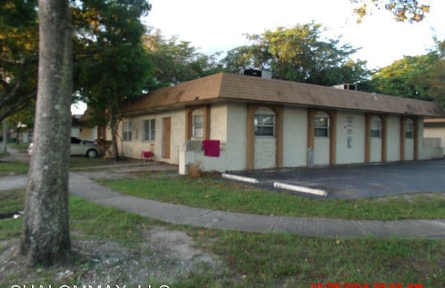 5401 NW 24 CT unit 57 - 5401 NW 24th Ct, Lauderhill, FL 33313