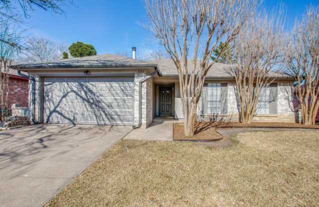 536 Clover Drive - 536 Clover Drive, Saginaw, TX 76179