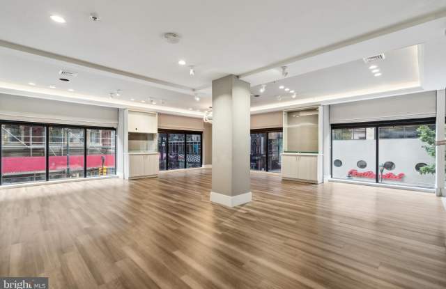 Photo of 1737-39 CHESTNUT Street unit: 200