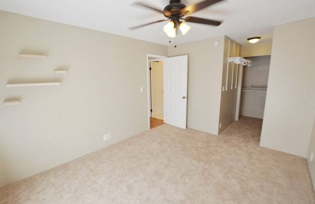 Waipio Gentry Pulua - 2 bed, 1 bath, 2 parking!