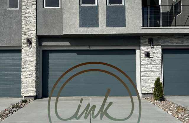 Beautiful Newly Built Townhome In Jenuane Community