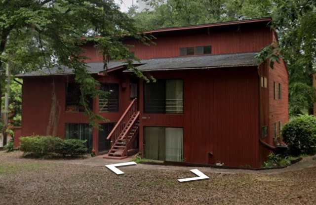 Available March 2025! Close to Shopping, VA Hospital and Hilaman Golf Course!