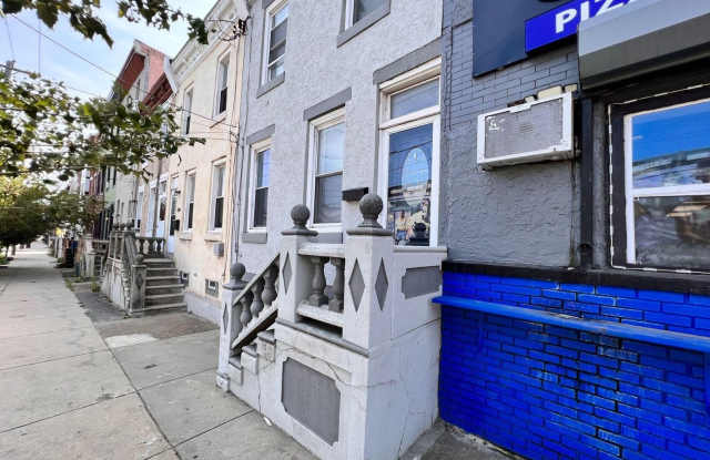 2202 E LEHIGH Avenue