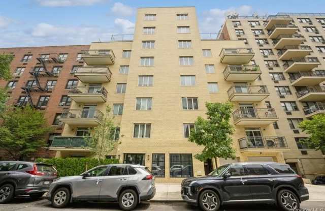 Photo of 1251 E 19th Street