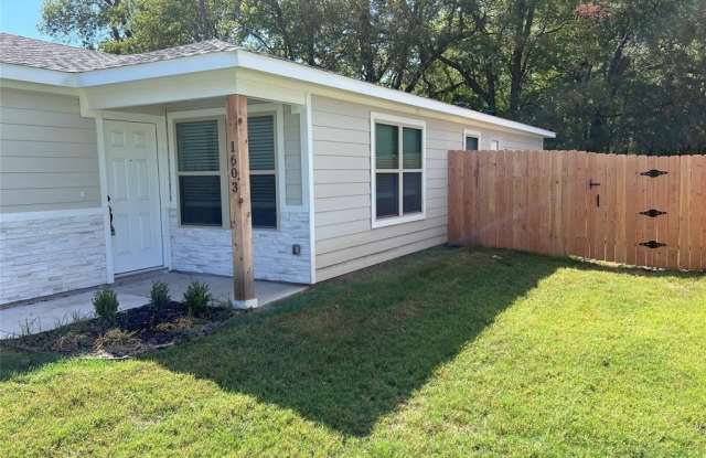 1603 Franklin Avenue