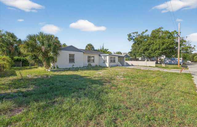 3022 W MEADOW STREET