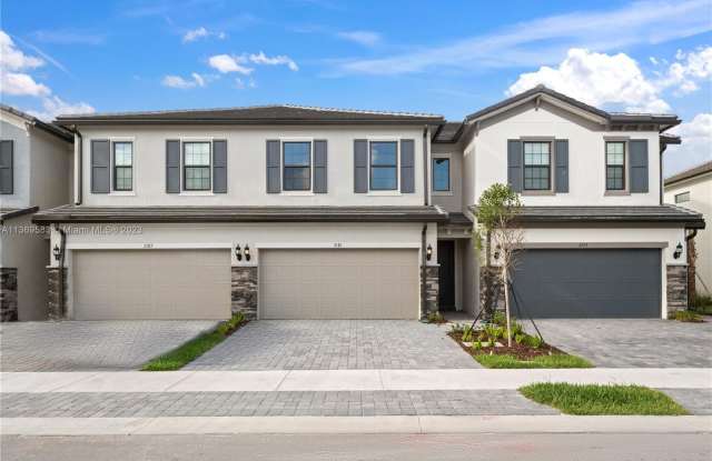 2181 S Appleton Cir S