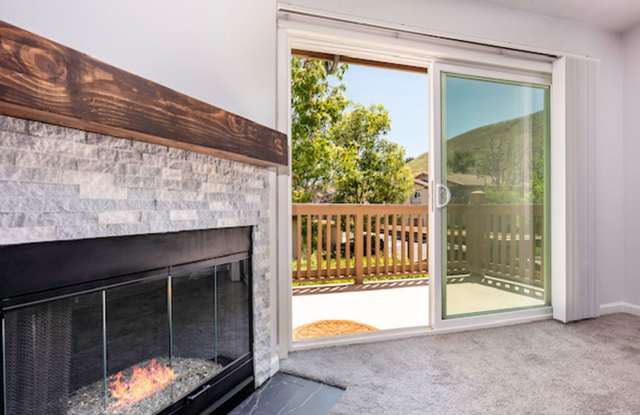 Photo of Upper 2 Bedroom, 2 Bath in Rancho Santa Margarita with Garage and Parking, be Home by New Years!