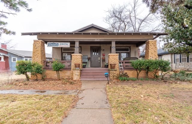 2915 N Harvey Pkwy - 2915 North Harvey Parkway, Oklahoma City, OK 73103