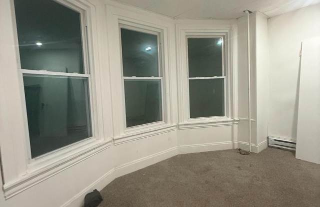 115 E STEWART AVENUE