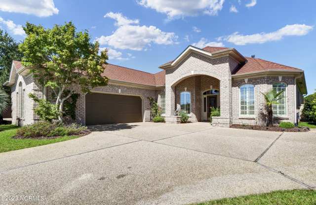 2051 Annsdale Drive N