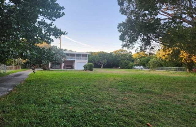 Photo of 27 Seaside Ave. Avenue