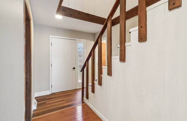 23460 W North Lakewood Lane