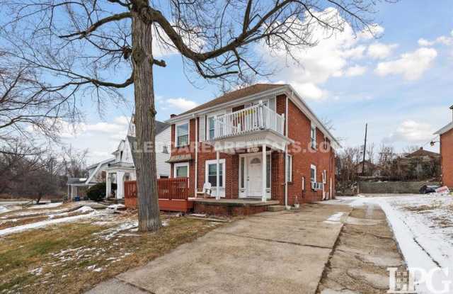2146 Wyndurst Rd
