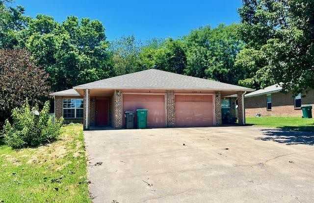 5906 Sara  ST Unit #B