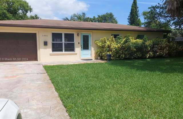 1401 SW 32nd Ct - 1401 Southwest 32nd Court, Fort Lauderdale, FL 33315