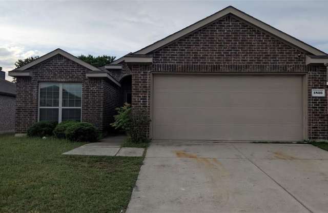 1826 Cedar Wood Trail