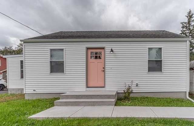 Photo of 905 Tower Avenue