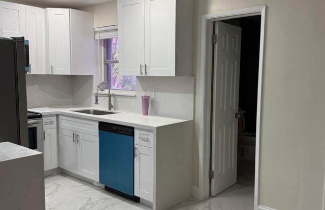 841 Nw 39th St