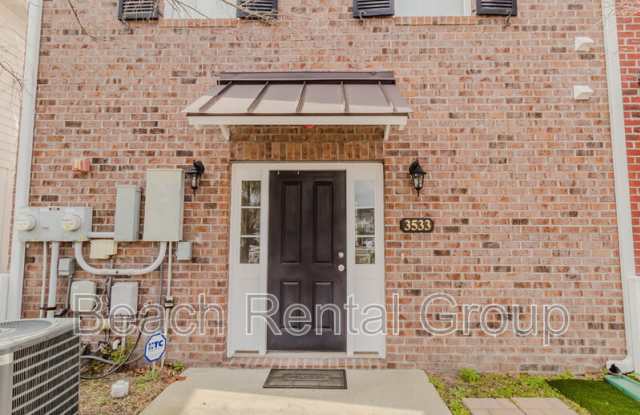 3533 Fountain Lane