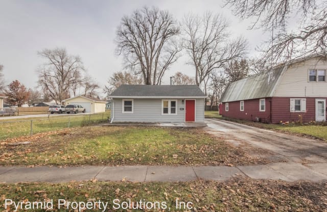 1317 E 26th St - 1317 East 26th Street, Des Moines, IA 50317