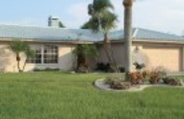 6306 Lake Sunrise Dr - 6306 Lake Sunrise Drive, Apollo Beach, FL 33572