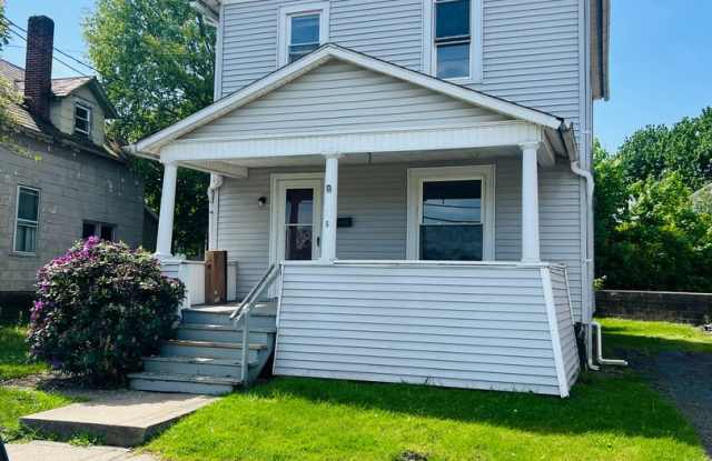 Large 3 bedroom Single Family Home