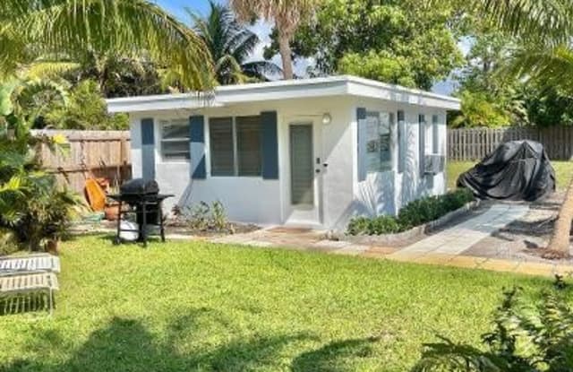 320 SE 4th Avenue - 320 Southeast 4th Avenue, Delray Beach, FL 33483