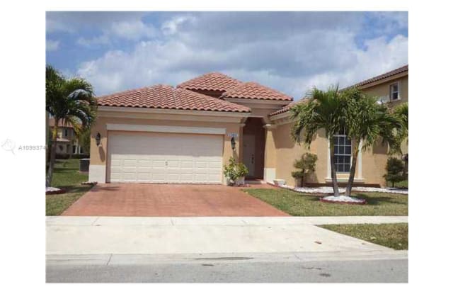 13847 SW 52ND ST - 13847 SW 52nd Street, Miramar, FL 33027