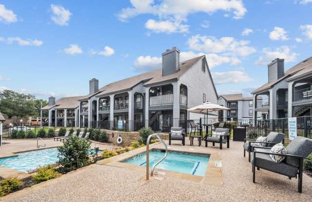 Photo of The Arbors on Oakmont