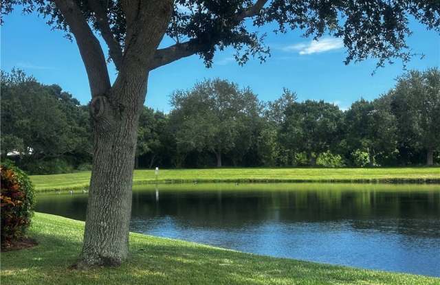 899 Greenleaf Circle