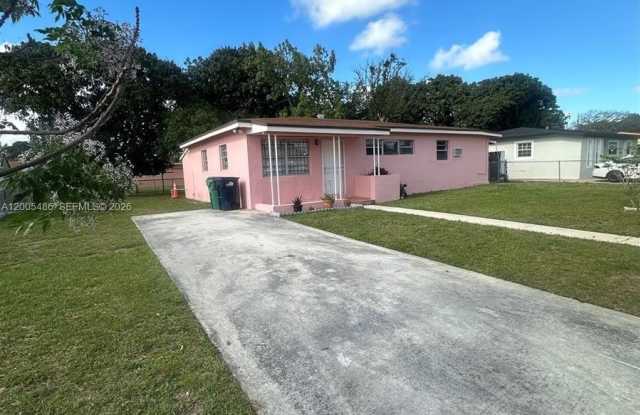 3501 NW 171st Ter