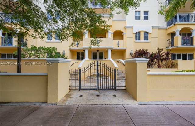 101 Sidonia Ave
