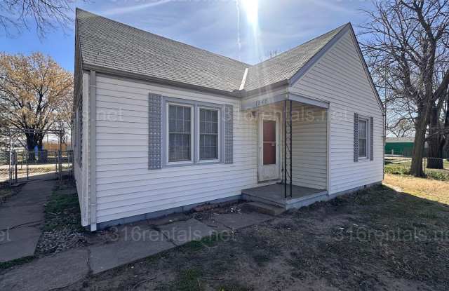 $950 2 bedroom / 1 bathroom - Single Family Home