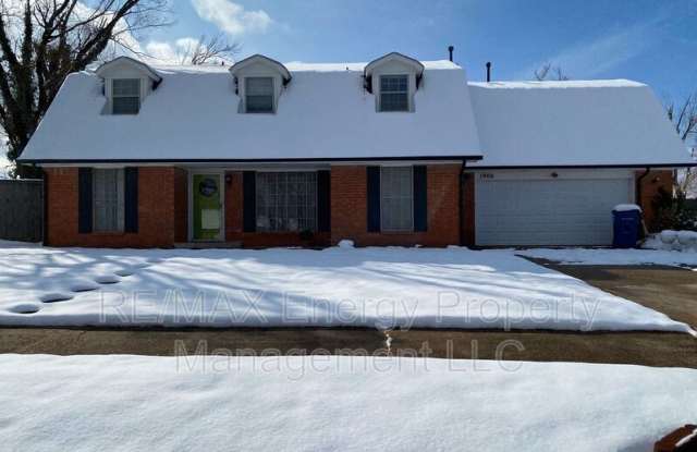 1906 E Sherwood Terrace