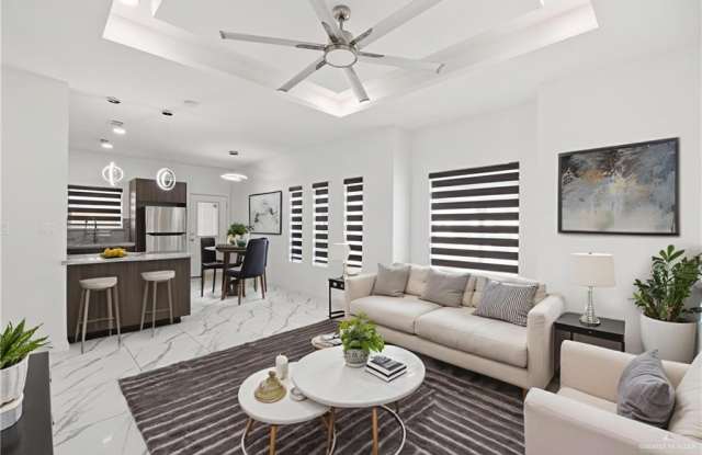 1409 S Yankton Street