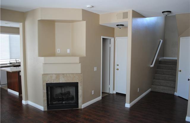 588 Summerholly Drive