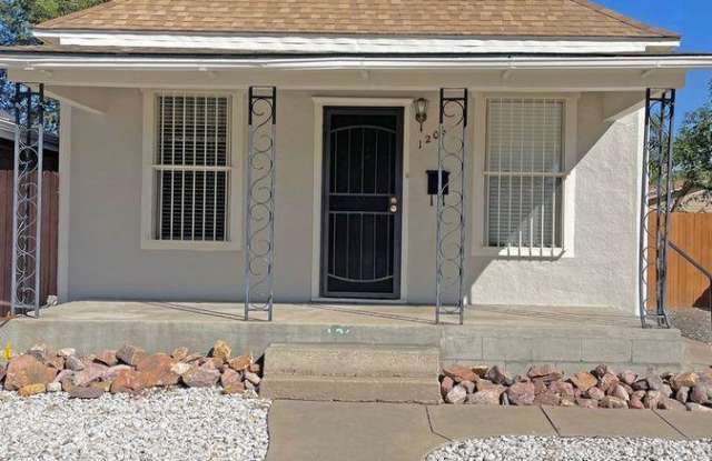 1206 Claremont Ave