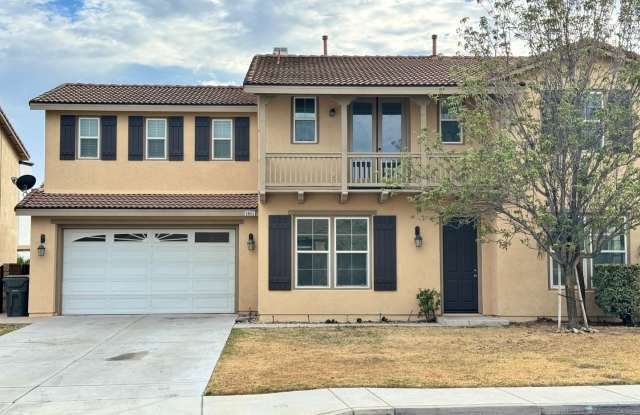 Spacious 6-Bedroom Estate in the Heart of Eastvale