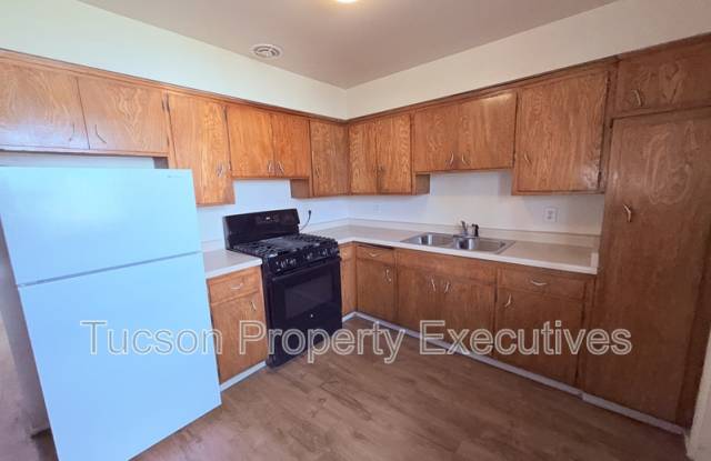 Photo of 8914 South Nogales Highway