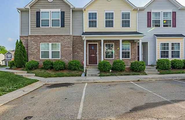 Gorgeous Two bedroom, 2.5 bath townhome in Whitsett-Spring Move in Special $400 off - 1103 Rose Petal Way, Guilford County, NC 27377